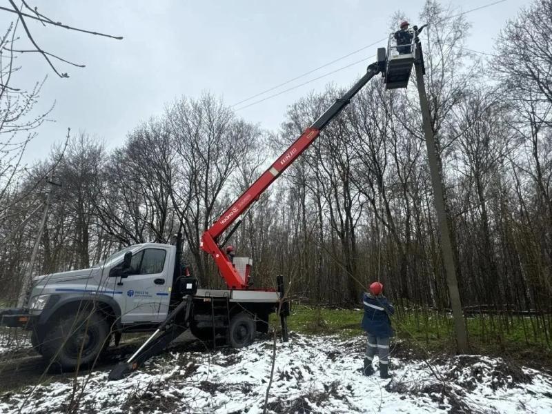 Восстановлено электроснабжение 60% потребителей Рязанской области, нарушенное из-за непогоды